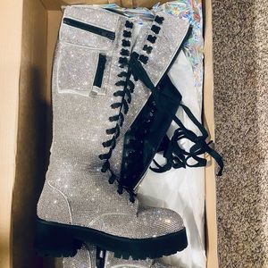 EXTREME BLING ICY DOLLZKILL RARE COMBATBOOTS DISCONTINUED SIZE 9m